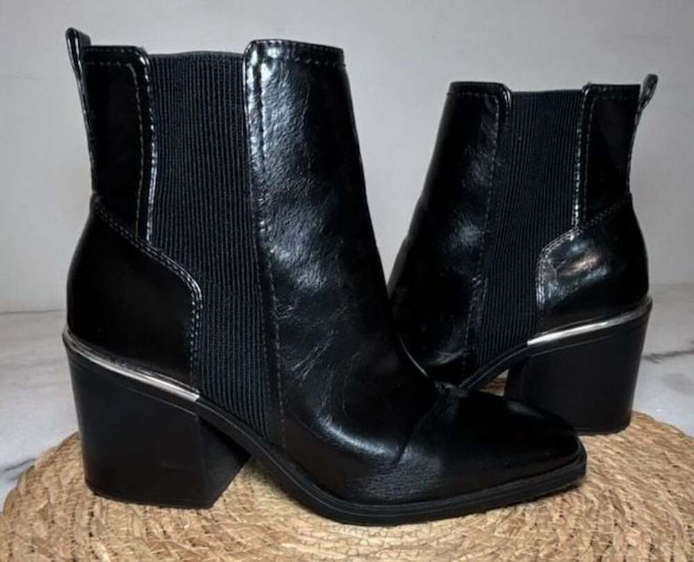 Kelly & Katie Black Ankle Boots Block Heel